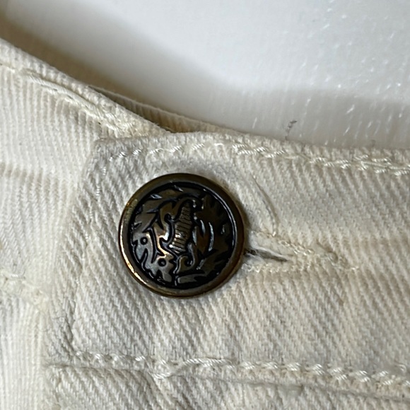 Vintage Floral and Cream High-Waisted Denim Shorts Size 7 - Picture 8 of 14